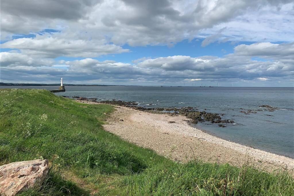 Spacious 2 bedroom apartment in Aberdeen City Buitenkant foto